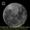 Transit de l'ISS, l'un des plus beaux de l'année si ce n'est le plus beau (en thouarsais), qui à eu lieu le lendemain de la pleine-Lune (encore éclairée à 99%).
Peu d'images de l'ISS, mais quelques détails de la Station Spatiale Internationale commencent a être (pour les plus gros) discernables, en particuliers les panneaux solaires. N'hésitez pas à zoomer !