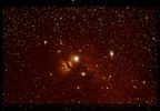 NGC 2024 ( nébuleuse de la Flamme), Barnard 33 (la Tête de Cheval) et IC 434, principaux objets du ciel profond entourant Alnitak (l'étoile gauche de la ceinture d'Orion). Barnard 33 est un nuage de poussières sombres, mis en évidence par IC 434, qui lui est un nuage d'hydrogène ionisé par σ Orioni. Lunette 72/420ED avec réducteur (f=357mm), Nikon D40, 800 ISO, poses 8x10min. Empilées avec DSS puis reprise avec RS6 et PSP.