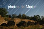 A08 :  Filé devant le pont roman de Luzay. Le 11 août 2022, Nikon D40, 18 mm, f/3.5, 400 ISO, 260 x 30s.