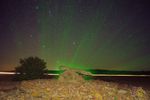 B10 : Pour corriger la jonction entre le ciel et le dolmen qui peut paraître un peu artificielle sur l’image précédente, un halo vert a été ajouté.